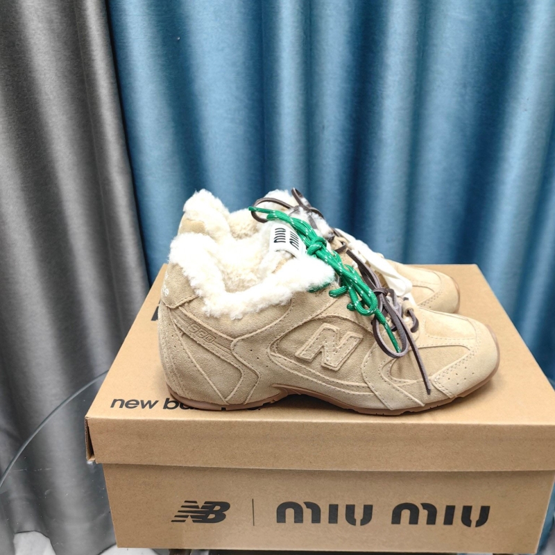 Miu Miu Casual Shoes